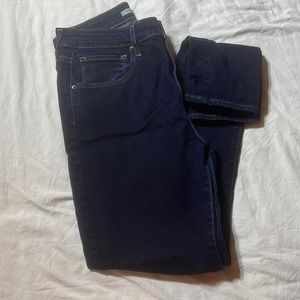 Levi’s High Rise Skinny Jean